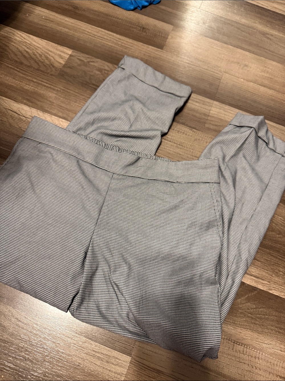 Women’s checkered dress pant